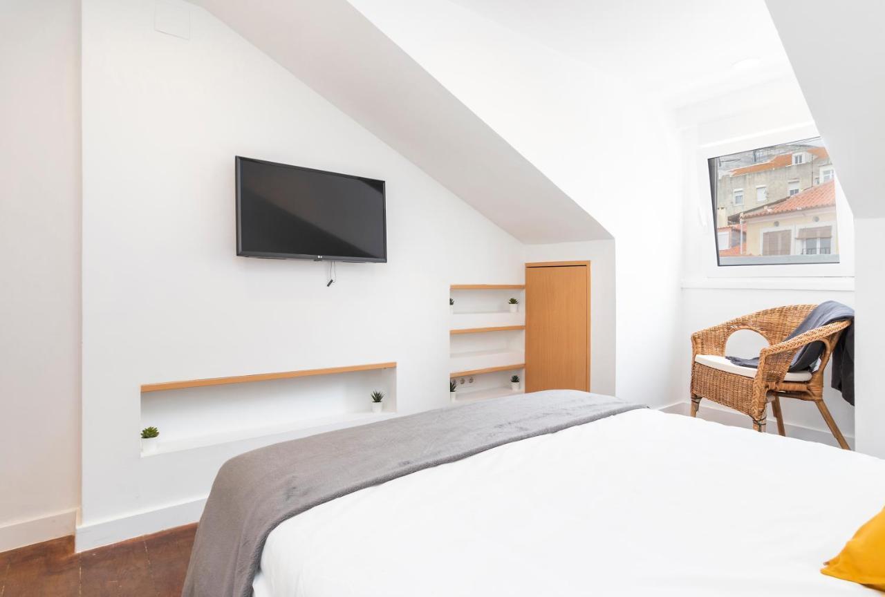 Historical Alfama, Building Top, 5mn To Train And Subway Apartamento